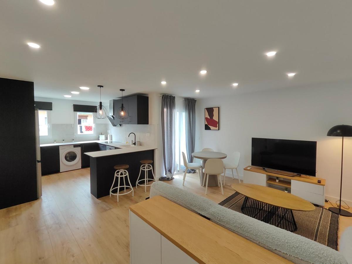 Fantastic Apartment Sant Adria Beach Sant Adrià de Besòs Kültér fotó