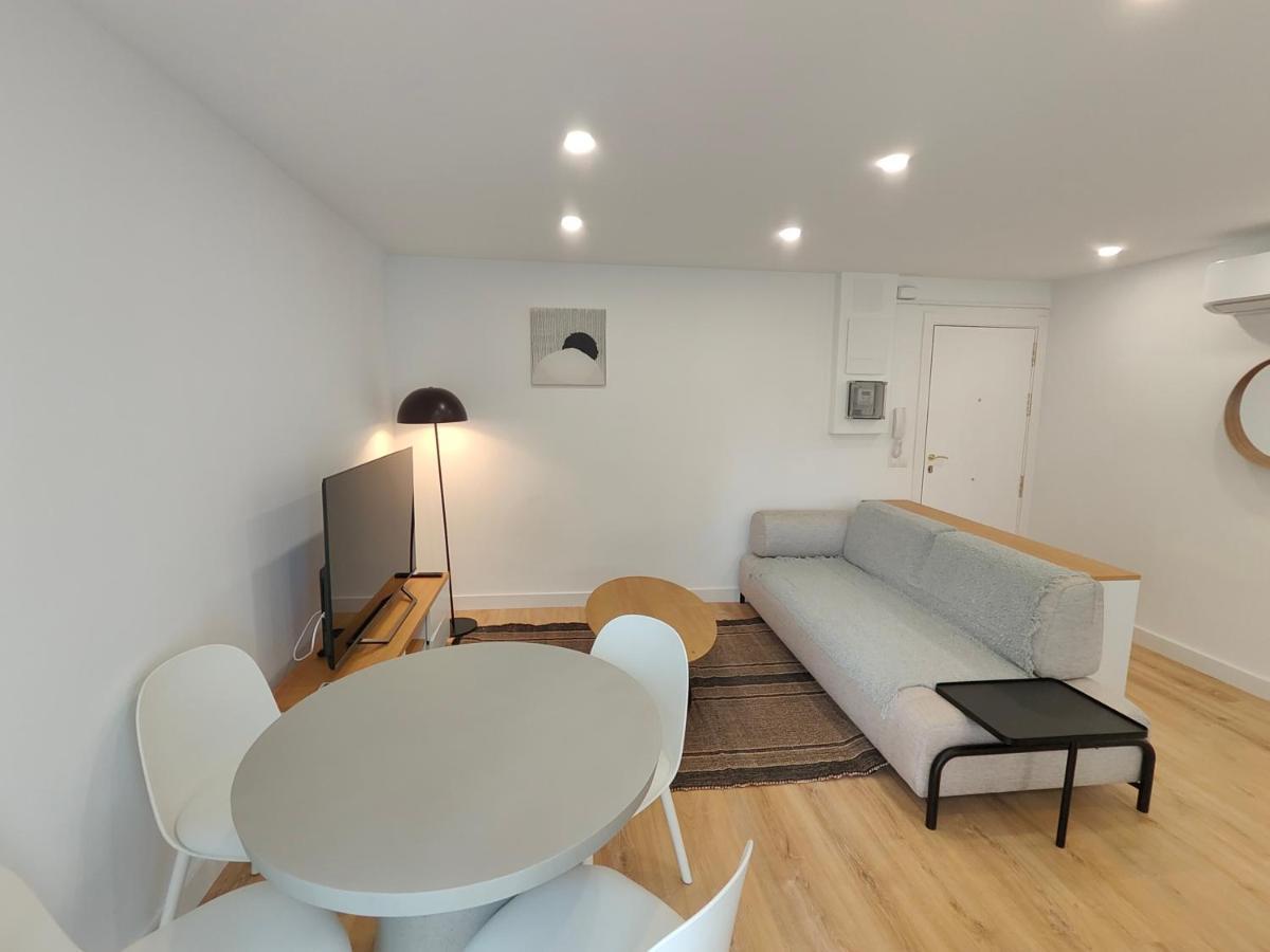 Fantastic Apartment Sant Adria Beach Sant Adrià de Besòs Kültér fotó